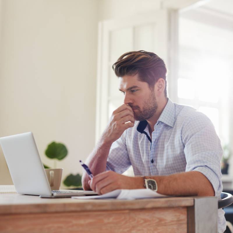 einfach bewerben verzweifelter Bewerber